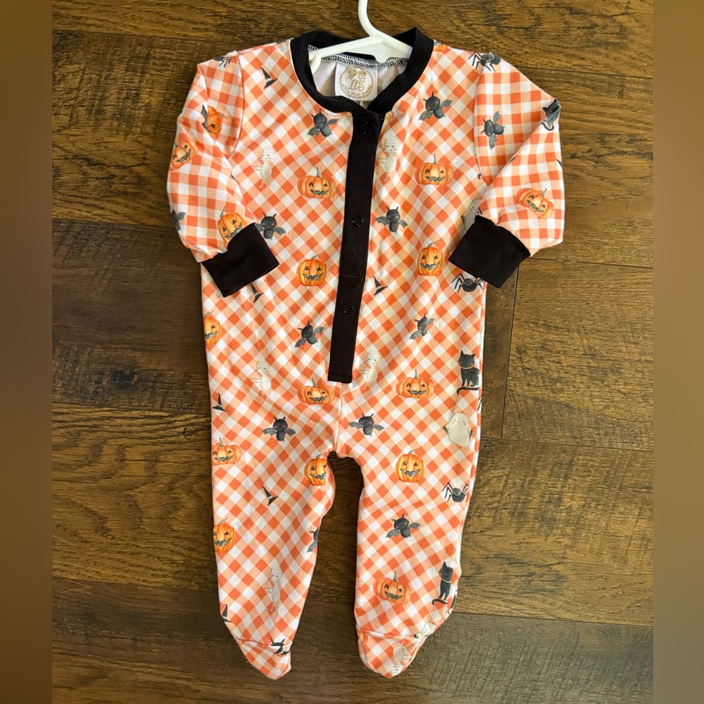 Little Bear Smocked NB Halloween Footie